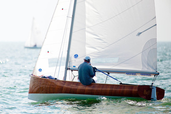 Restoration of a Thistle Class Racing Sailboat